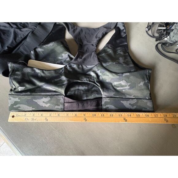 Fabletics "Mila High Waisted" Capri (3X) and "On The Go" Sports Bra(1X) Set - Picture 13 of 15